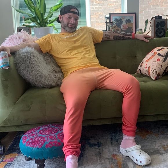 Meet your Posher, Nick - Picture 3 of 8